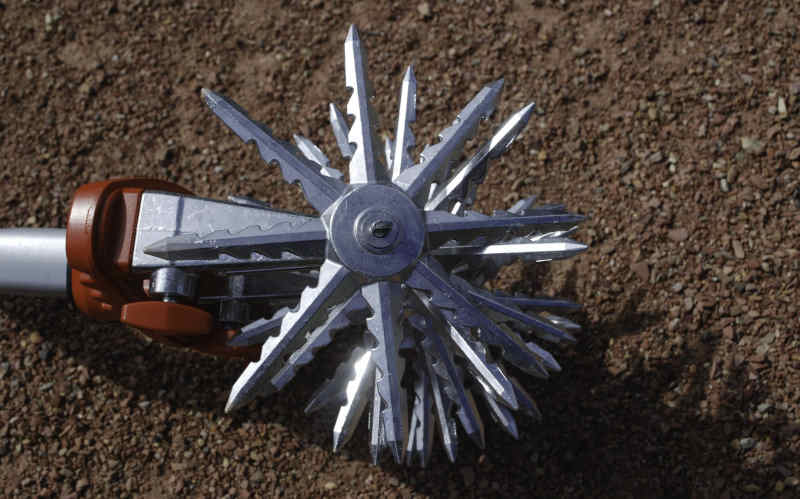 corona disc cultivator tines from side
