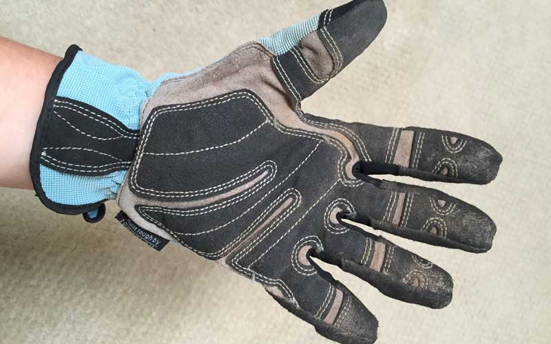 padding on Duluth work gloves