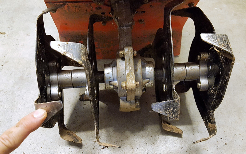 reversed blades on Breez R2 cultivator