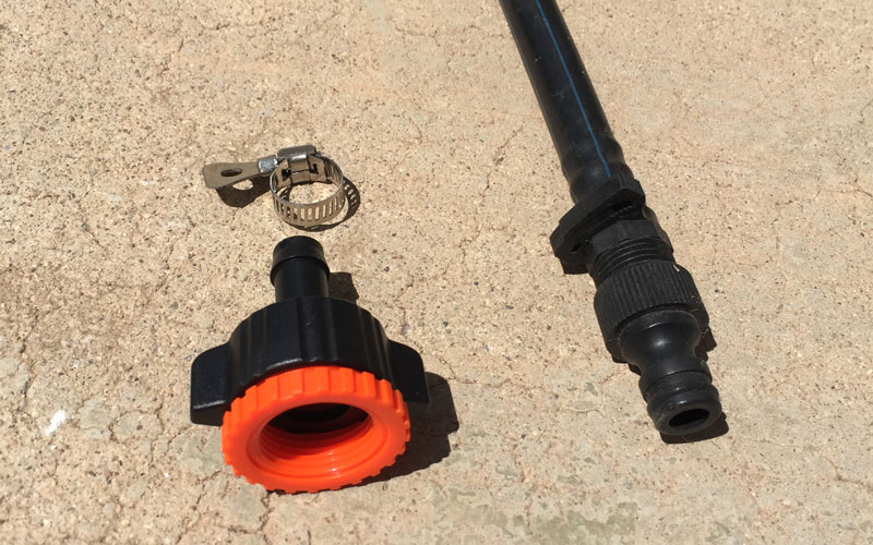 Vegepod hose connectors